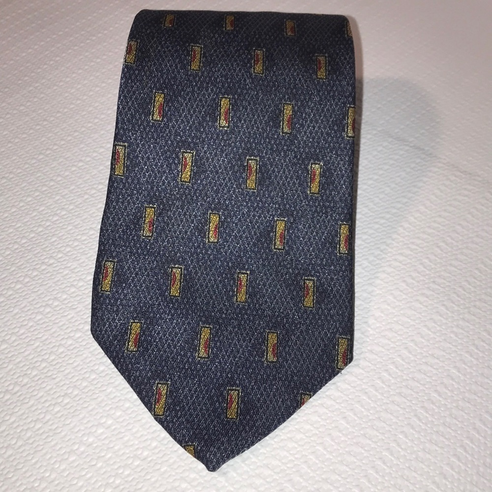 Perry Ellis 100% Silk Necktie